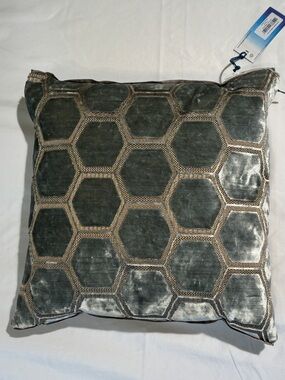 Designers Guild Hexagon Pattern “Manipur” Velvet Accent Pillow in Silver NWT
